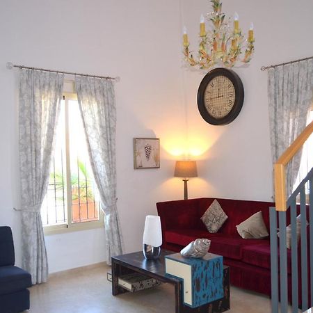 Villa Aznalcazar Sanlúcar la Mayor Exteriör bild