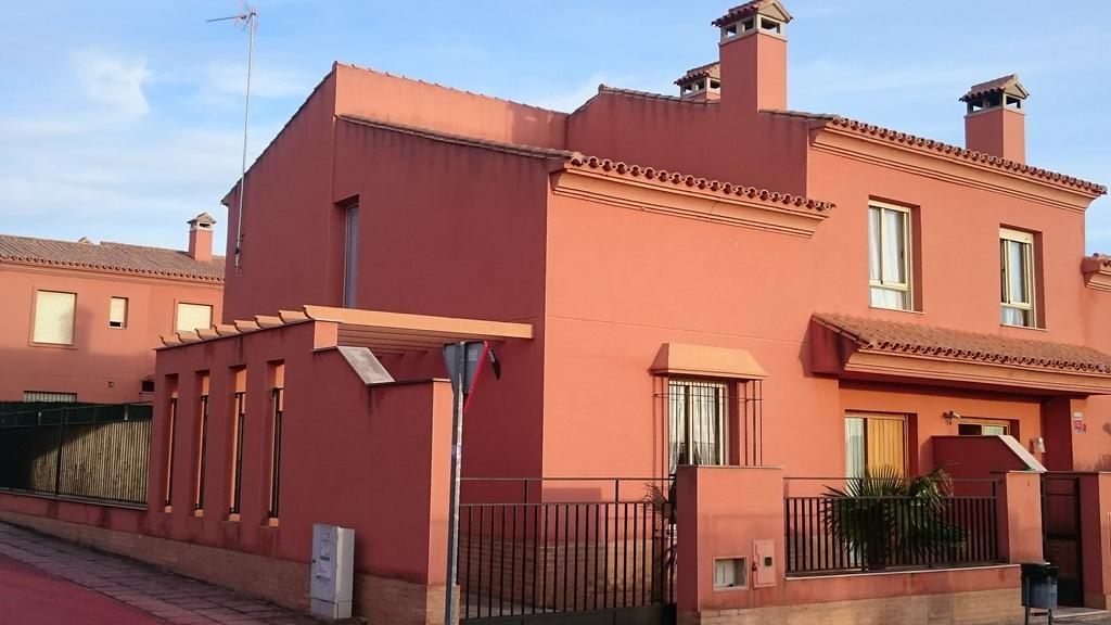 Villa Aznalcazar Sanlúcar la Mayor Exteriör bild