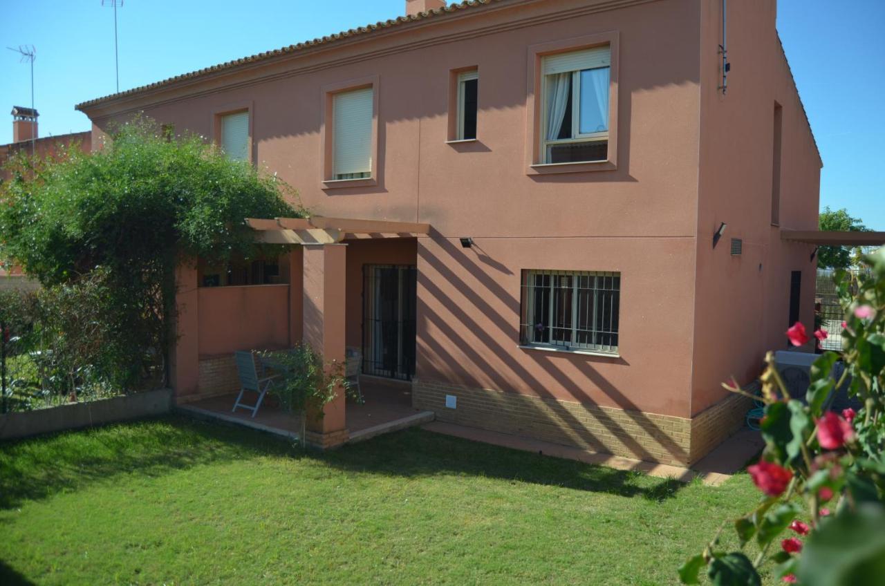 Villa Aznalcazar Sanlúcar la Mayor Exteriör bild