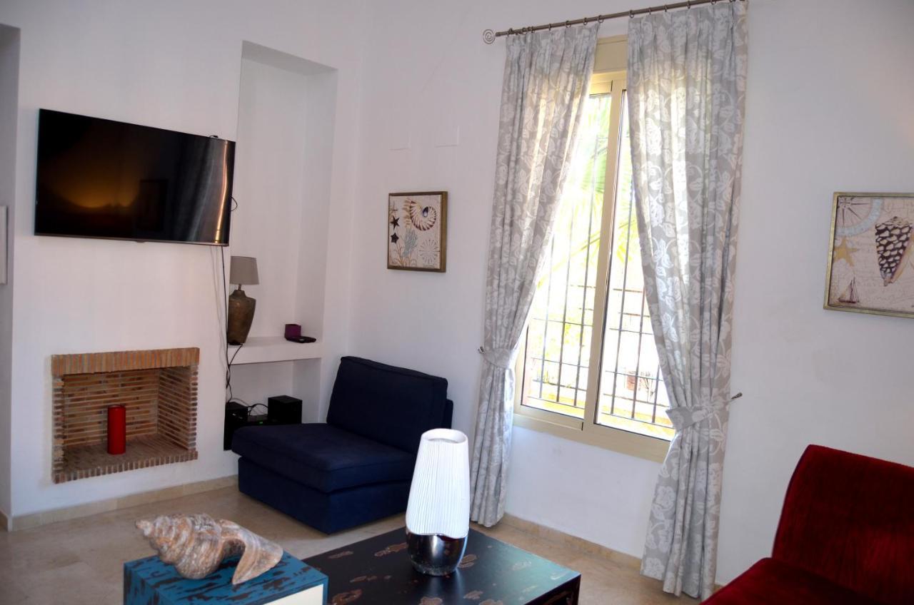 Villa Aznalcazar Sanlúcar la Mayor Exteriör bild