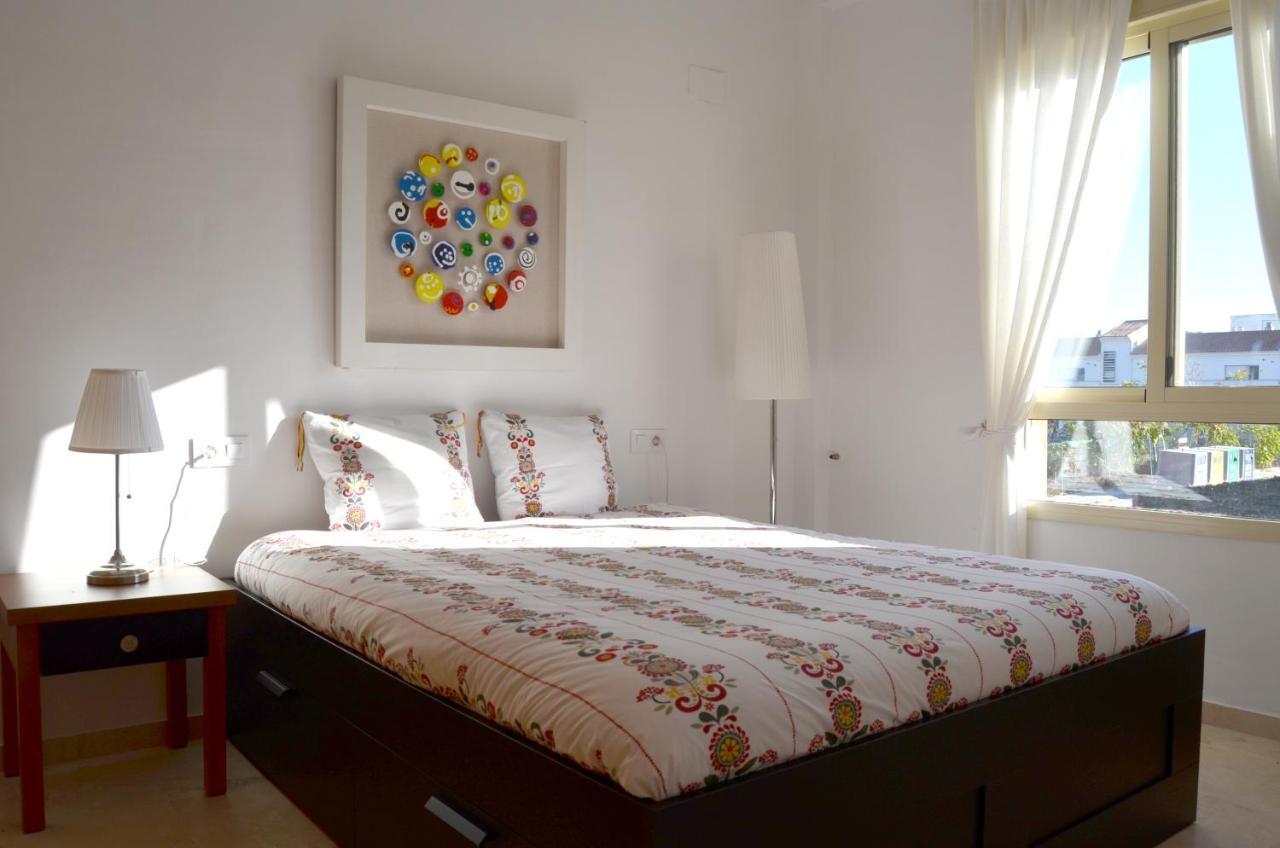 Villa Aznalcazar Sanlúcar la Mayor Exteriör bild