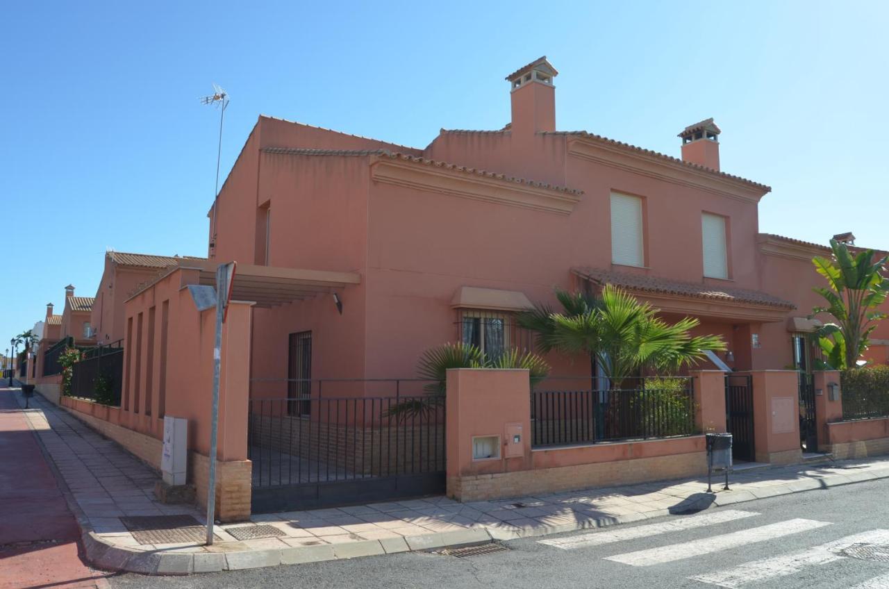 Villa Aznalcazar Sanlúcar la Mayor Exteriör bild
